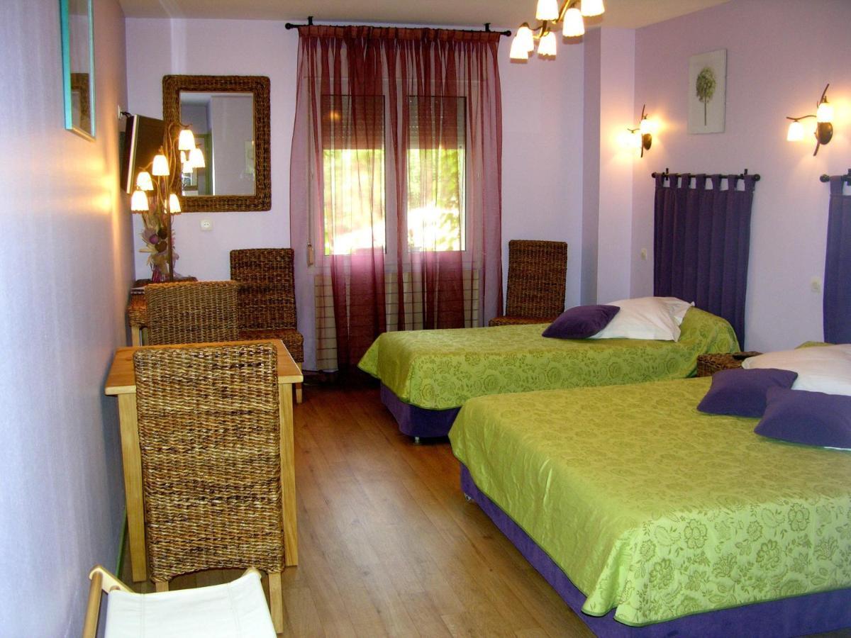 Logis Hotel Restaurant Les Norias Cazilhac  الغرفة الصورة